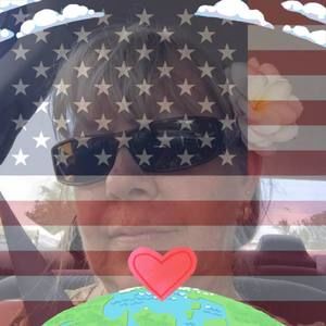 Meet your Posher, Deborah